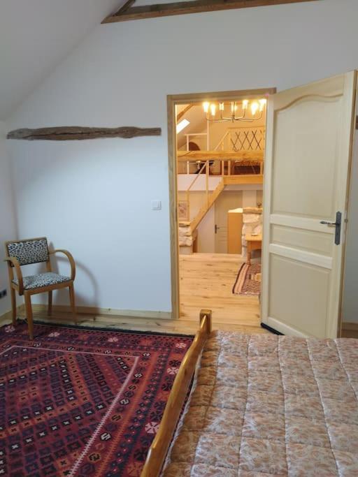 Superbe Appartement Dans Charmant Corps De Ferme Acheres-la-Foret Εξωτερικό φωτογραφία